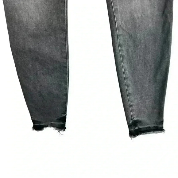 𝅺good American Good Legs Crop Raw Edge | Black071 Size 0/25 - Picture 5 of 10